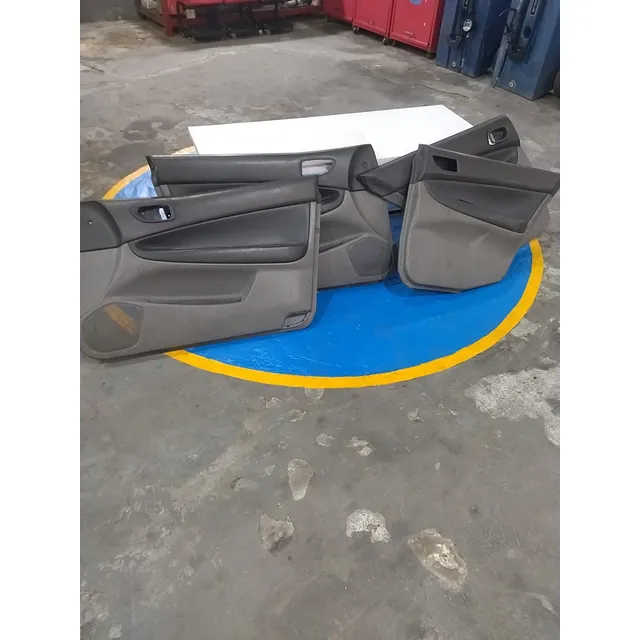 Tapiceria De Puerta Usada Mitsubishi Galant 98 