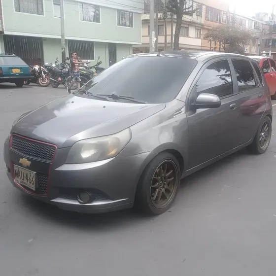 Chevrolet Aveo Emotion 2013 1.6 Gt