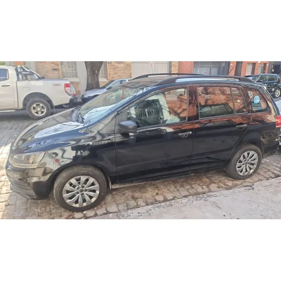 Volkswagen Suran 1.6 Comfortline 101cv