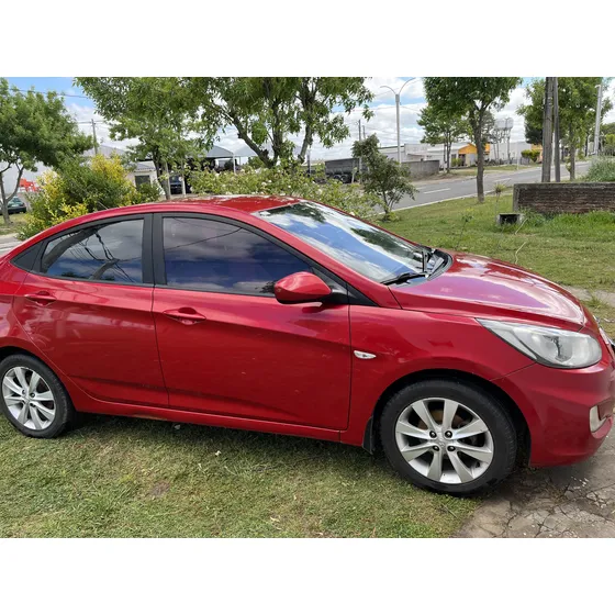 Hyundai Accent 1.4 Cvvt Gl Full Sedan At