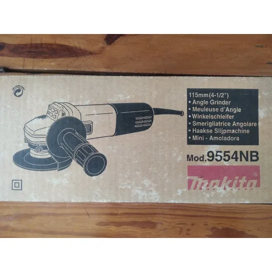 Esmeril Makita De 115mm (4-1/2 ) Nuevo De Paquete Mod.9554nb