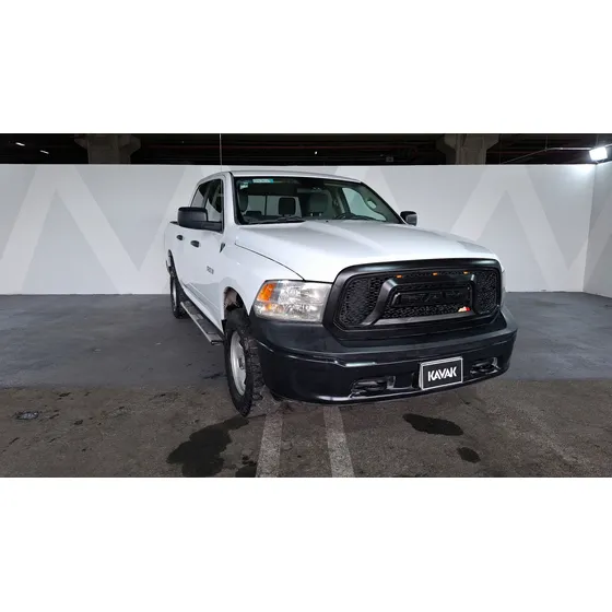 Ram Ram 1500 3.6 Crew Cab Slt Trabajo 4x4 V6 8 Auto