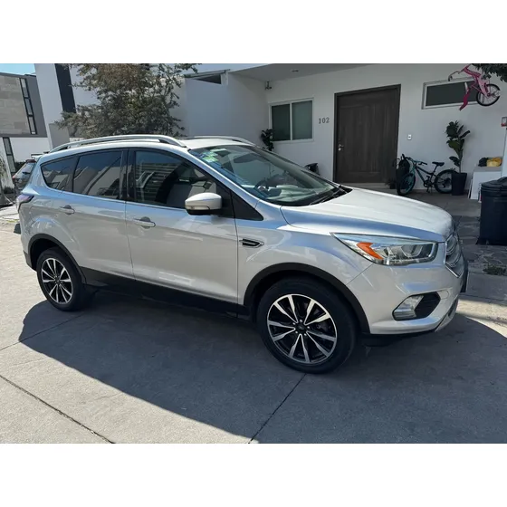 Ford Escape 2.5 Titanium At