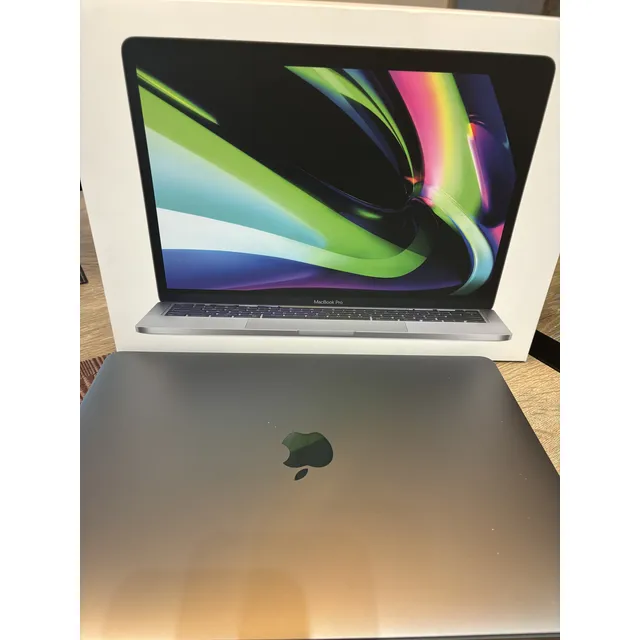 Macbook Pro 13 M2- Gray Color Space Grey