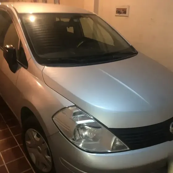 Nissan Tiida 2013