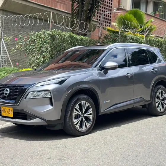 Nissan X-trail E-power 2025 1.5 Exclusive E-4orce