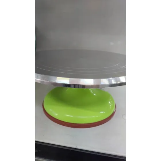 Bailarina O Base Giratoria Metálica Para Repostería