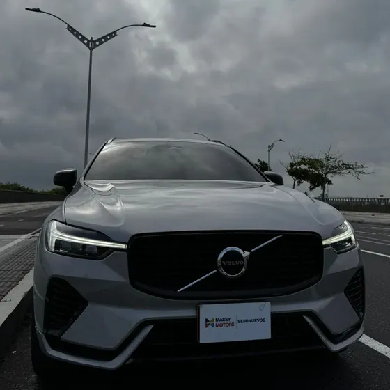 Volvo Xc60 2023 Volvo Xc60 T8 Ultimate Dark Hibrida Enchufable