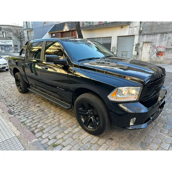 Ram 1500 5.7 Laramie Nigth Edition