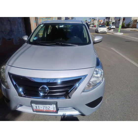 Nissan Versa 1.6 Sense Mt