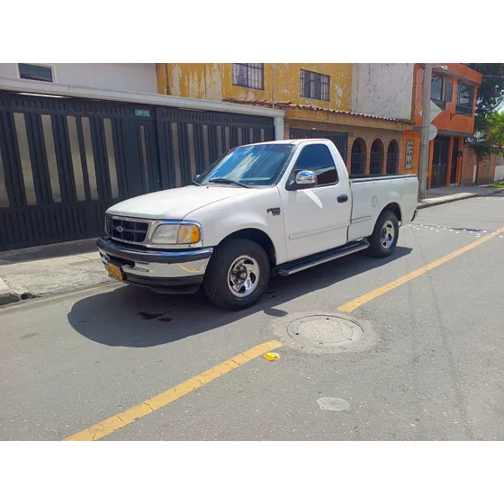 Ford F-150 5.4 Xlt Lariat Flare Side 4x2