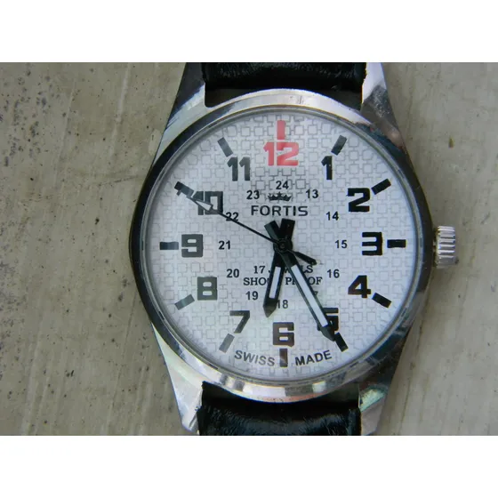 Lote Reloj Antiguo Cuerda Suizo Y Otro