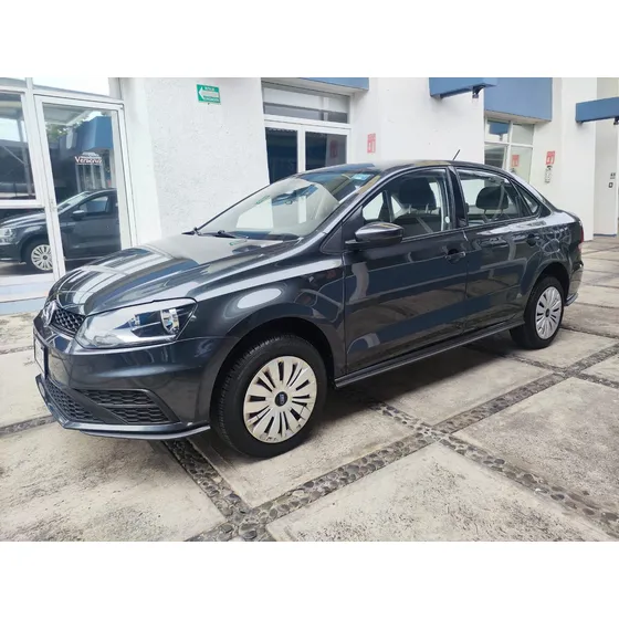 Volkswagen Vento 1.6 Starline At