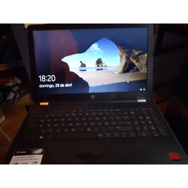 Notebook Hp 15-bw002la Con Algunas Teclas Malas