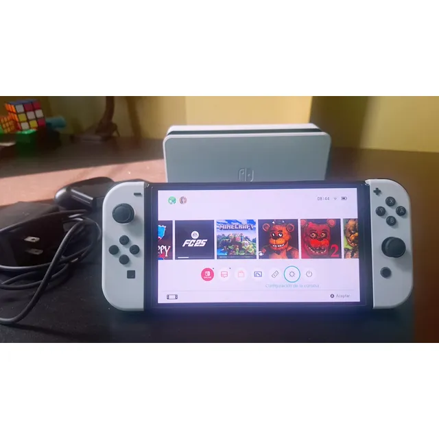 Vendo Nintendo Switch Oled Blanco 64gb Casi Nuevo!