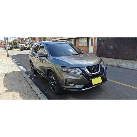 Nissan X-trail 2.5 Exclusive