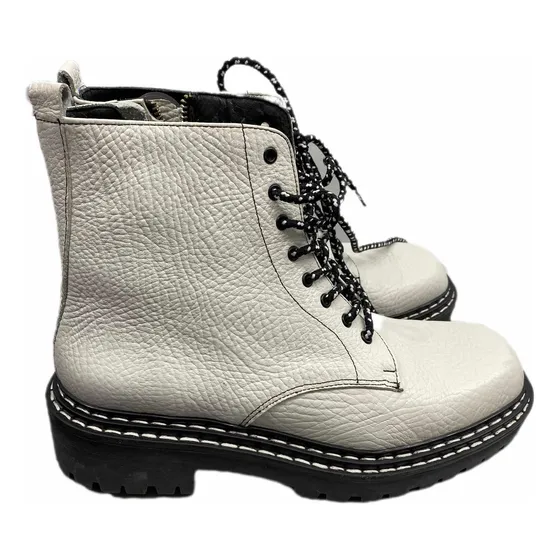 Botas Prune Blancas De Cuero Vacuno