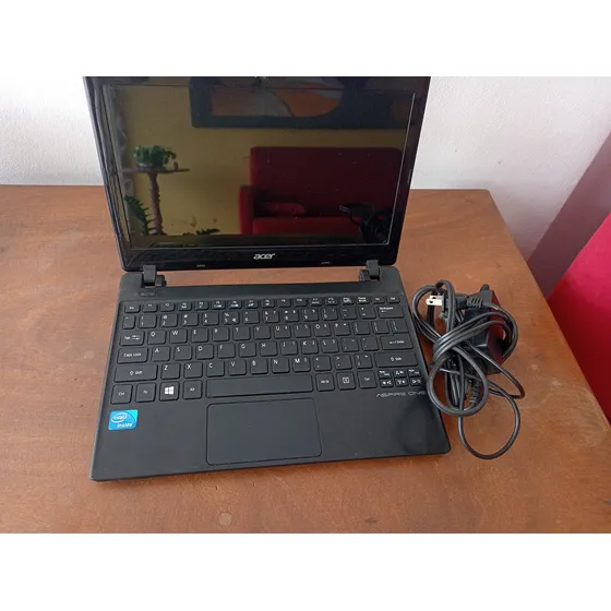 Mini Laptop Acer Aspire One