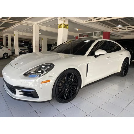 Porsche Panamera 4s