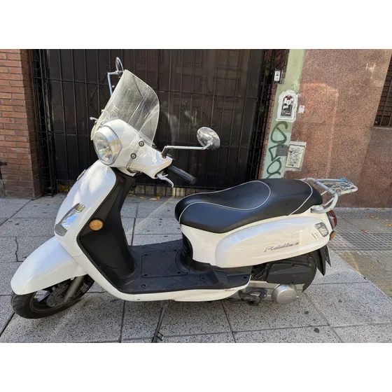 Color Blanco, 150cc