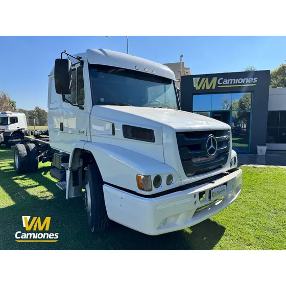 Mercedes Benz Atron 1624 Largo  - 2015 - Recibimos Tu Usado