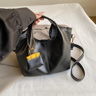 Bolso Tipo Bombonera Con Diseño De Nicho Occidental A La Mod Bolso Tipo Bombonera Con Diseño De Nicho Occidental A La Mod