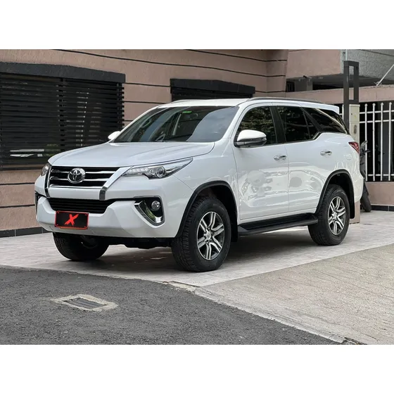 Toyota Fortuner 2.7l Mid