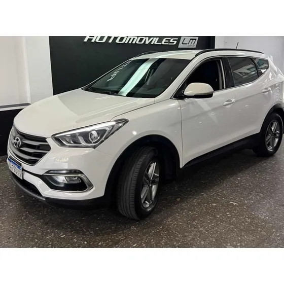 Hyundai Santa Fe 2.4 Seguridad 7as 6mt 2wd