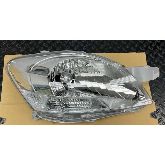 Faro Derecho Toyota Yaris Belta 2006-2013 Original