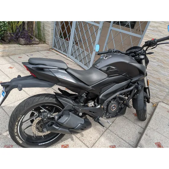 Dominar 400