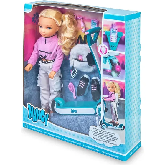 Nancy Un Dia Con Mi Patinete Con Accesorios 42cm Famosa