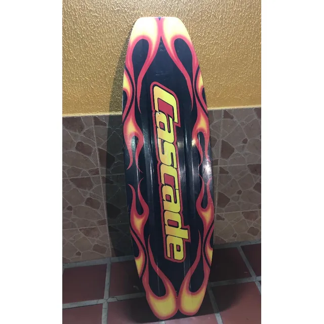 Wakeboard Cascade, Tabla Para Esquiar En Agua, Usada