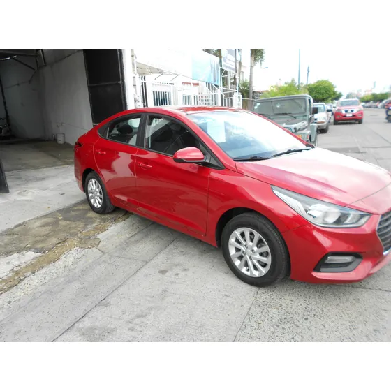 Hyundai Accent 1.6 Hb Gl Mid Mt