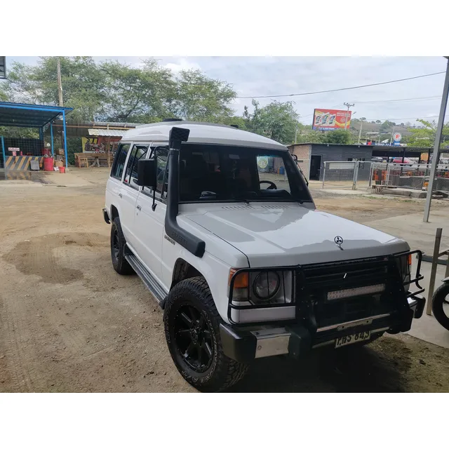 Montero Pajero 5 Puertas Motor 2600. Todo Terreno 4x4