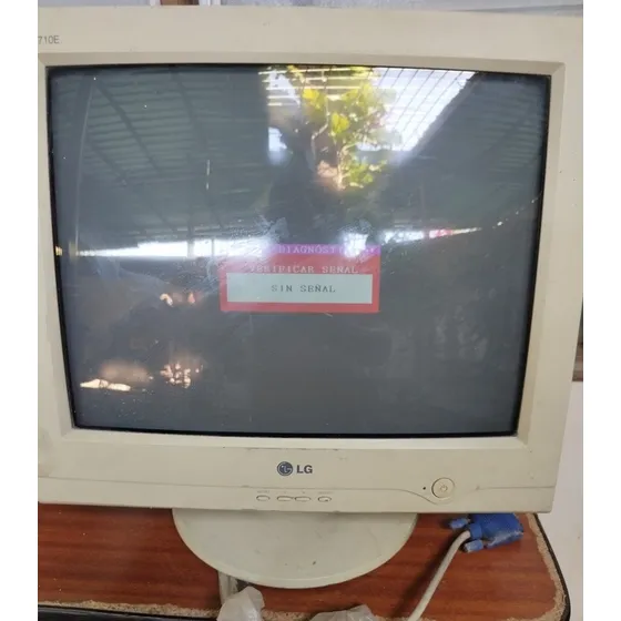 Monitor LG De 17. Model 710e. Tipo Culon