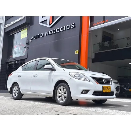 Nissan Versa 1.6 Advance