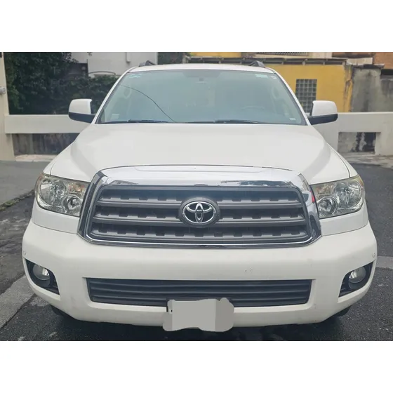 Toyota Sequoia Sr5 Aa R-18 Piel Premium At