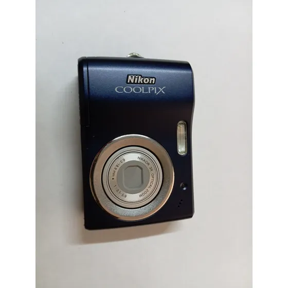 Camara Nikon