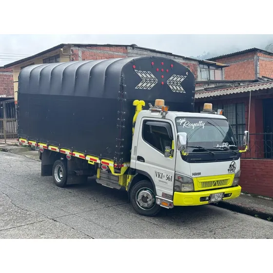 Mitsubishi Canter 2008 Estacas
