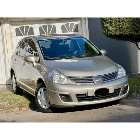Nissan Tiida 1.8 Acenta