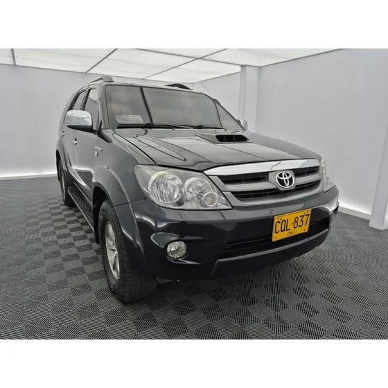 Toyota Fortuner 3.0 Sr5