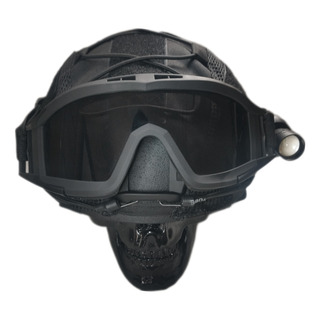 Casco Negro Balístico 3a Con Googles, Forro Y Linterna. Casco Negro Balístico 3a Con Googles, Forro Y Linterna.