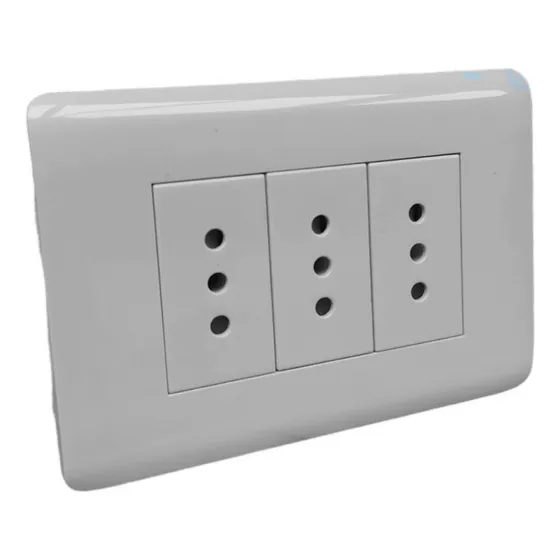 Tomacorriente Triple 2p + Tierra 10a 250v Certificacion Sec Color Blanco