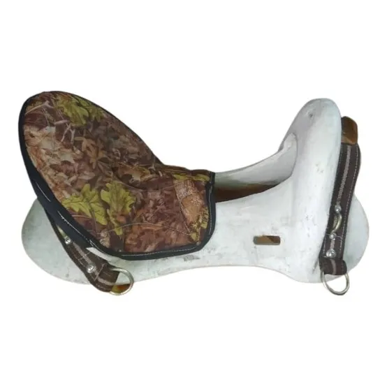 Silla Blanca De Trabajo Con Asiento Para Caballos