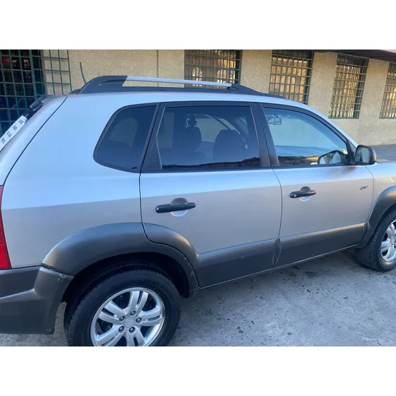 Hyundai Tucson 2.0 Gl 4wd 2ab