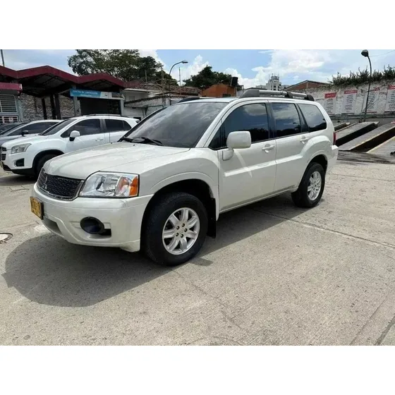 Mitsubishi Endeavor 3.8 Se Special Edition