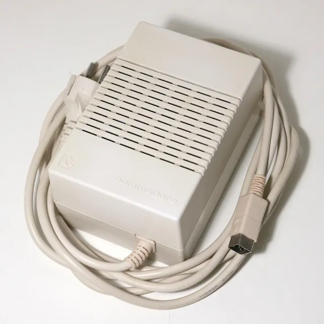 Commodore Amiga 500 Fuente Original Usa 110v. Leer Descrip.