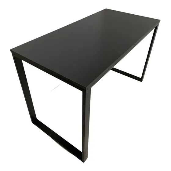 Escritorio gamer Muebles Reile Beirut hierro y melamina negro Escarchado