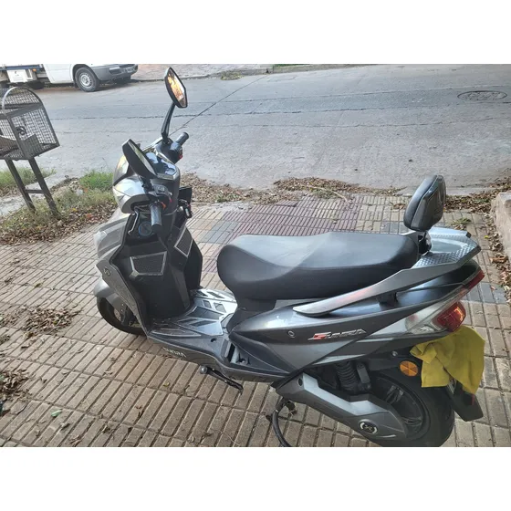 Moto Electrica Con 80 Kilómetros De Autonomia