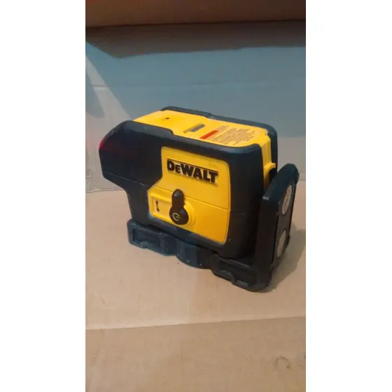 Nivel Dewalt De Punto Dw083